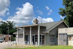 2122 Cosgrove Avenue  photo 4