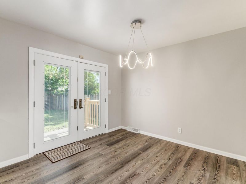 1266 Pershing Drive, Columbus, OH 43224 Photo 11