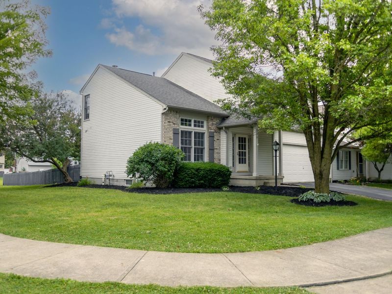 406 Western Dreamer Drive, Delaware, OH 43015 Photo 2