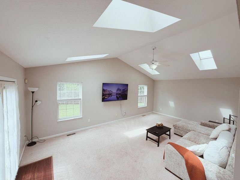 4440 Huntwicke Drive, Hilliard, OH 43026 Photo 4
