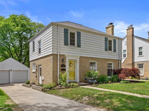 2537 N 84th STREET, Milwaukee, WI 53226