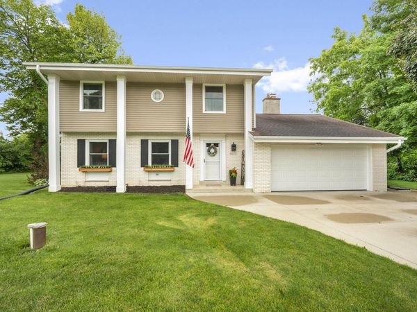 N75W22171 Cherry Hill ROAD, Lisbon, WI 53089