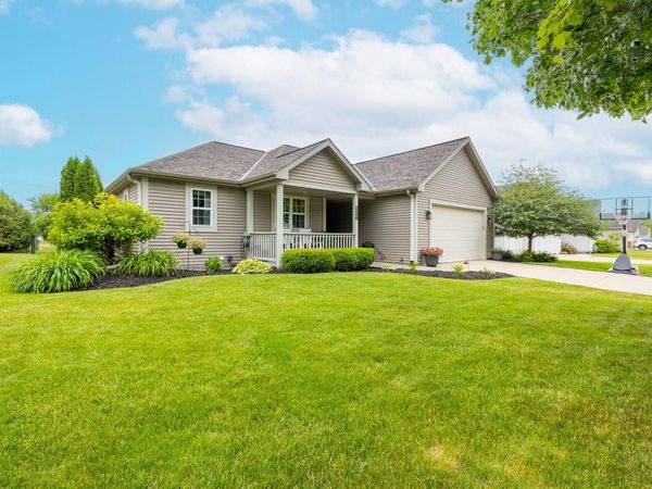 1446 Mulberry STREET, Hartford, WI 53027