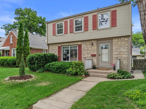 2336 S 67th STREET, West Allis, WI 53219