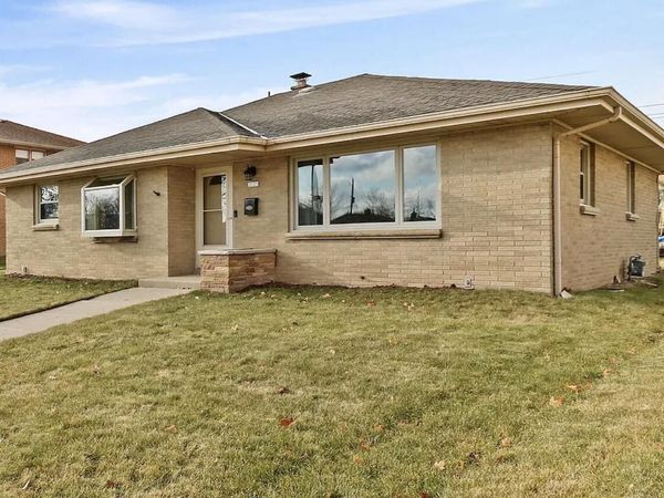 3225 S 80th STREET, Milwaukee, WI 53219