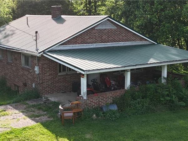 17721 Township Road 278 , Coshocton, OH 43812