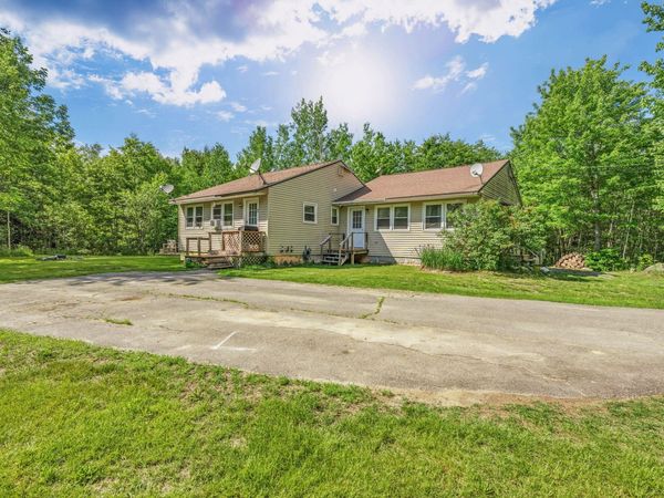 48 Palmer Road, Newport, ME 04953