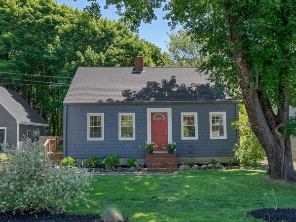 12 Linwood Street, Cape Elizabeth, ME 04107