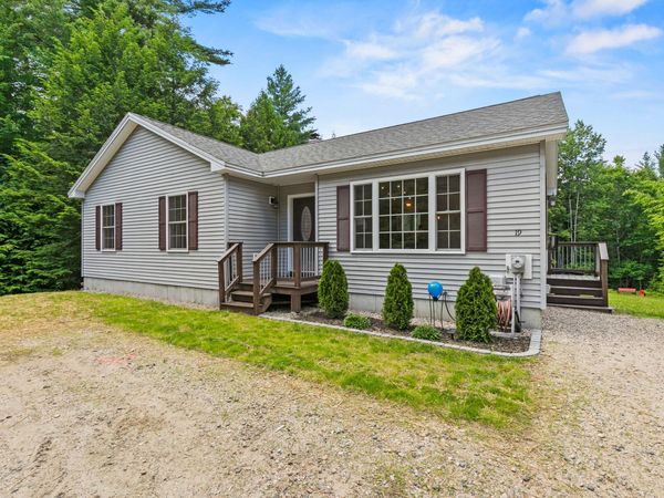 19 Cessna Way , Naples, ME 04055