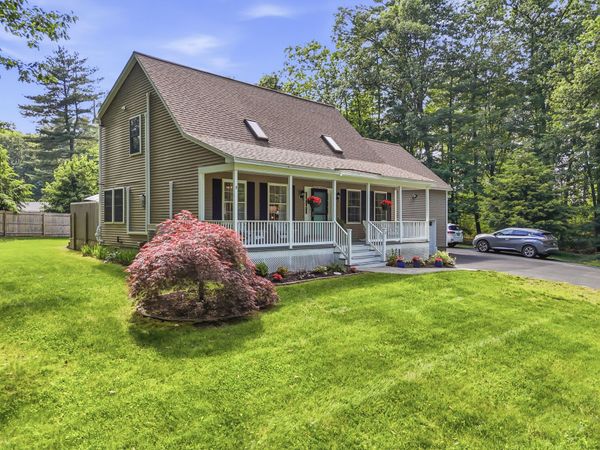 2 Shady Woods Lane, Kennebunk, ME 04043