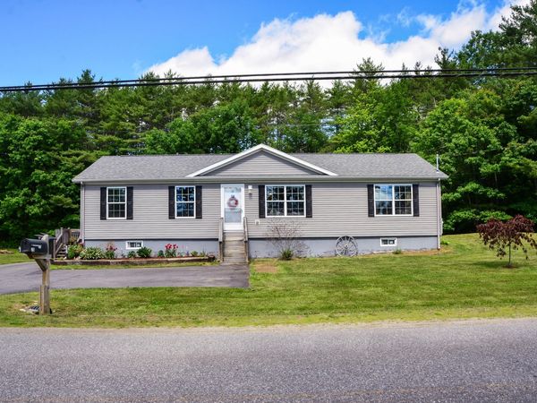 29 Townhouse Road, Chelsea, ME 04330