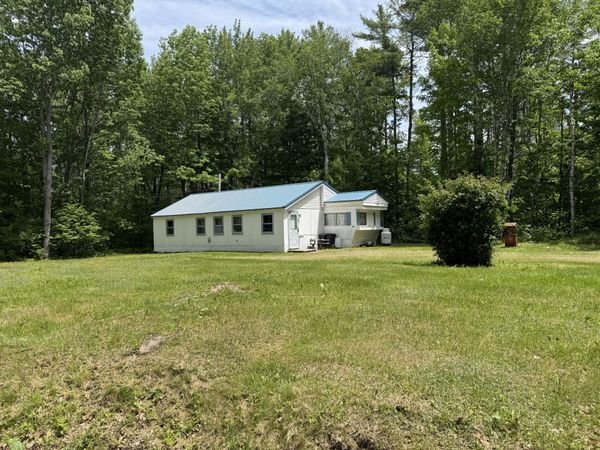 177 Barton Road , Windsor, ME 04363
