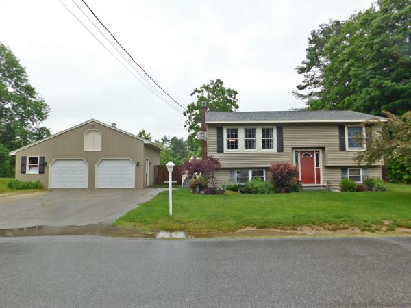 3 Spiro Avenue , Gray, ME 04039