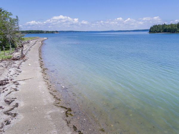 1159 Main Road , Islesboro, ME 04848