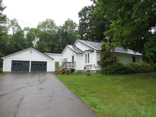1412 Main Road , Carmel, ME 04419