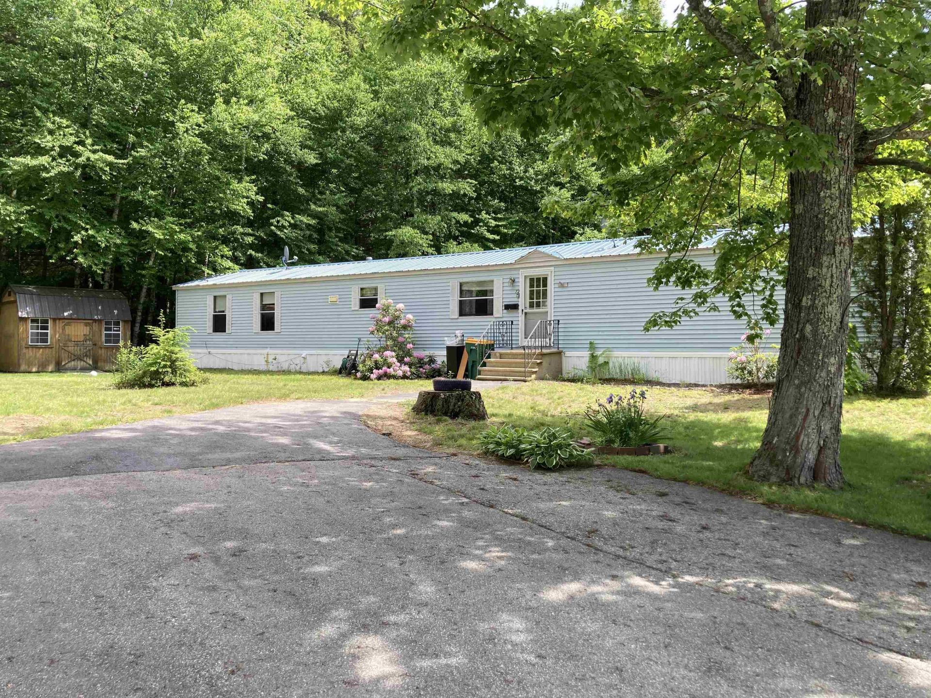 72 Royalcrest Park, Rochester, NH 03867 Main Photo