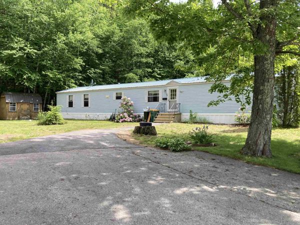 72 Royalcrest Park, Rochester, NH 03867