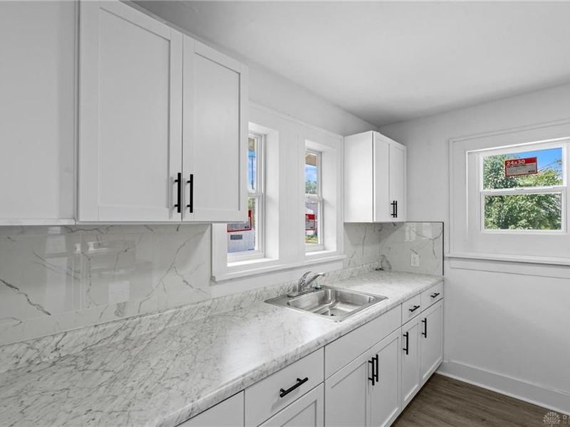 3925 Hoover Avenue, Dayton, OH 45402 Photo 17