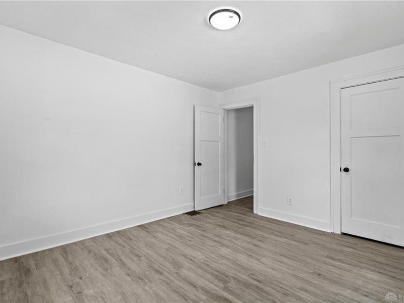 3925 Hoover Avenue, Dayton, OH 45402 Photo 19