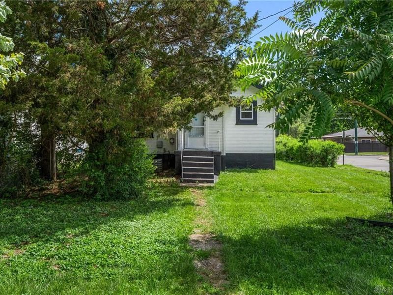 3925 Hoover Avenue, Dayton, OH 45402 Photo 5