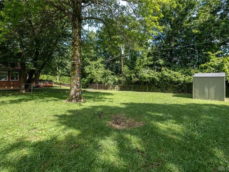 4381 Silverberry Avenue, Dayton, OH 45424 Photo 18