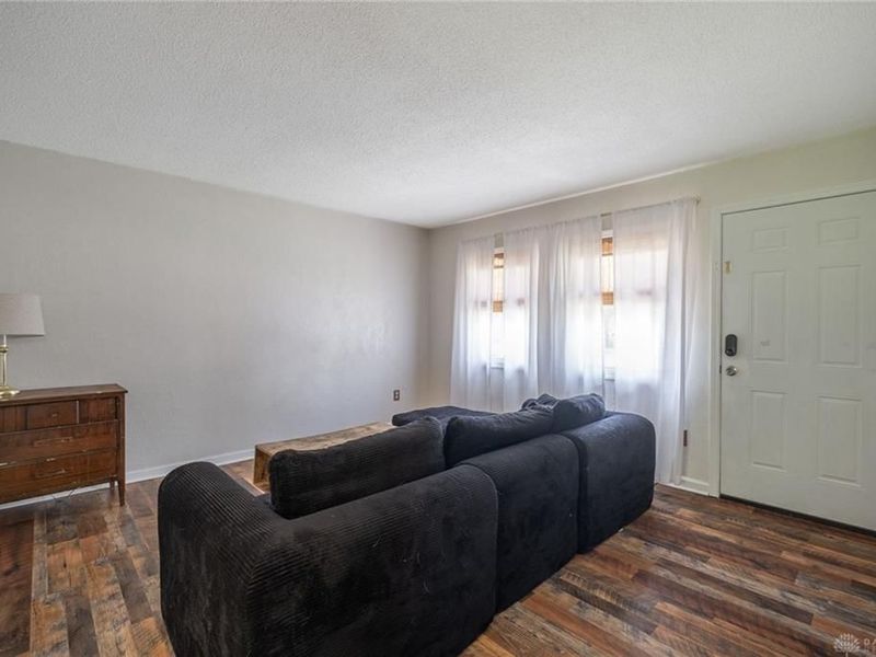 4381 Silverberry Avenue, Dayton, OH 45424 Photo 3