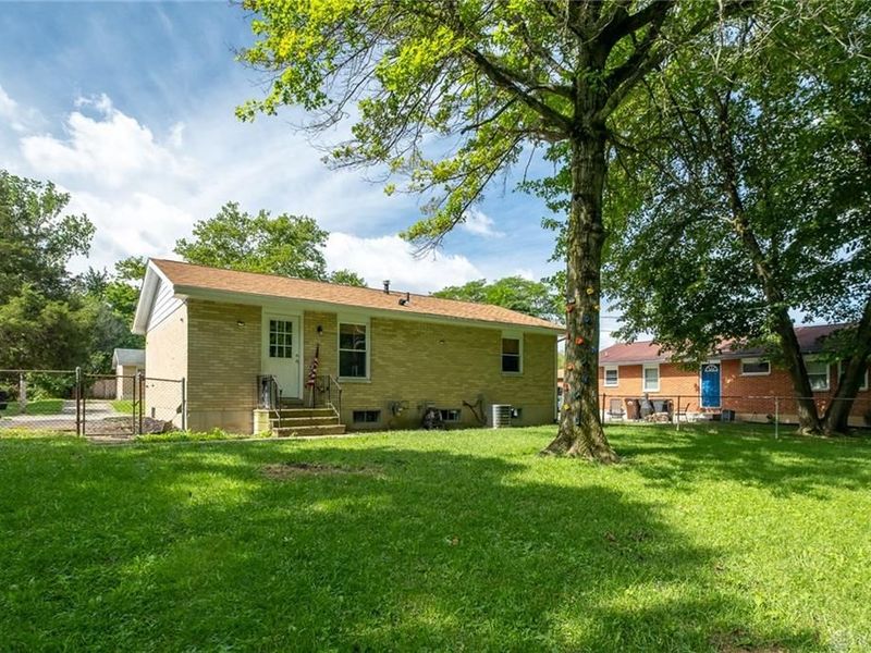 4381 Silverberry Avenue, Dayton, OH 45424 Photo 8
