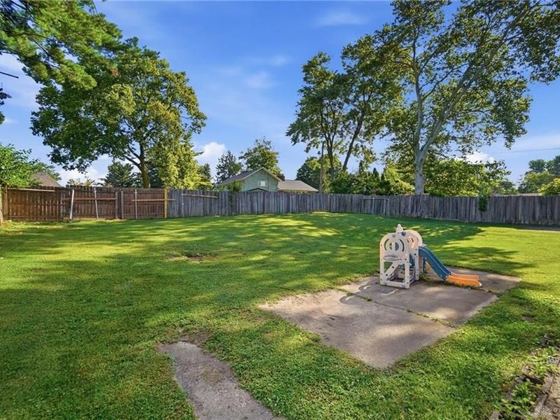 4975 Dayton Liberty Road, Jefferson Township, OH 45417 Photo 22