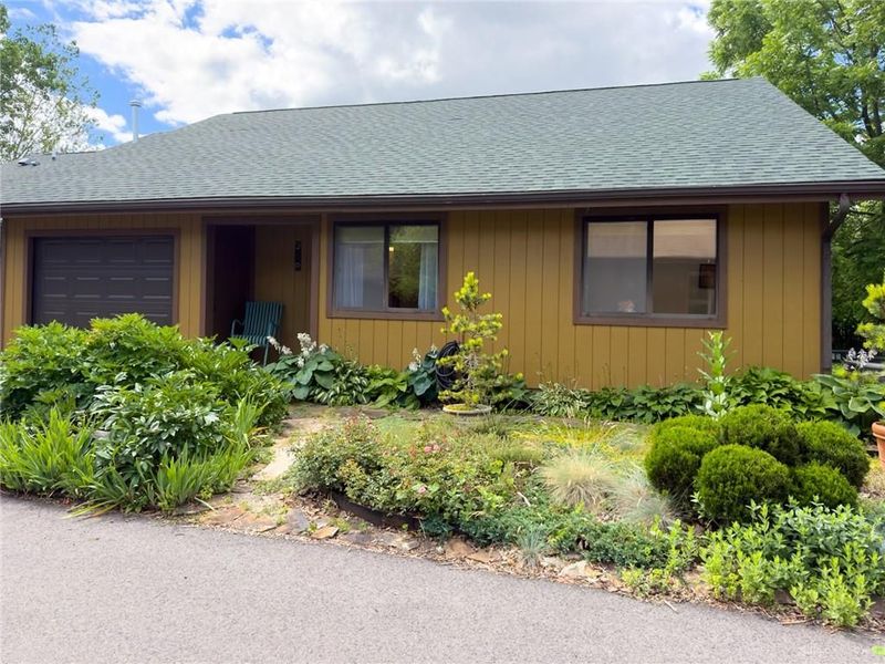 260 Park Meadows Drive, Yellow Springs, OH 45387 Photo 2