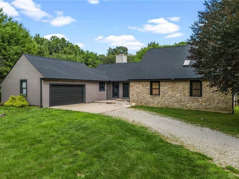 3066 Sears Road, Spring Valley Township, OH 45370 Photo 4