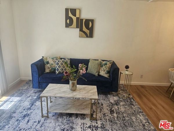506 S Grevillea Avenue, Unit 5, Inglewood, CA 90301