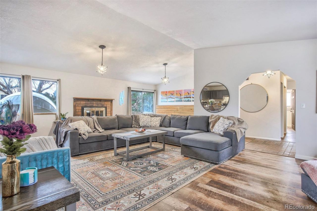 5665 Tuckerman Drive, Colorado Springs, CO 80918 Main Photo