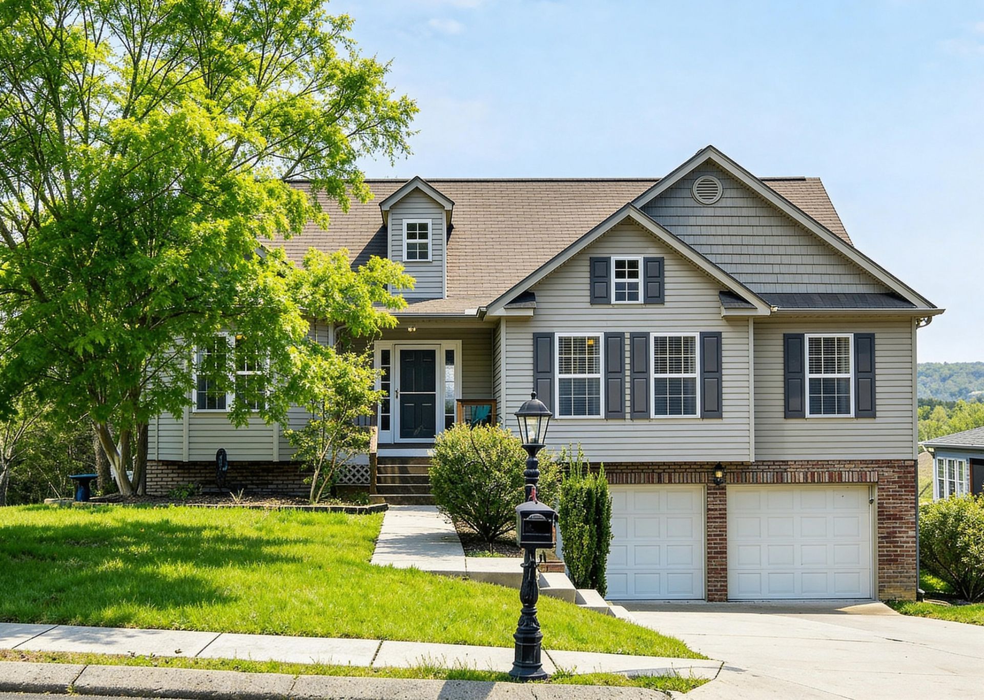 8687 Costa Lane , Hixson, TN 37343 Main Photo