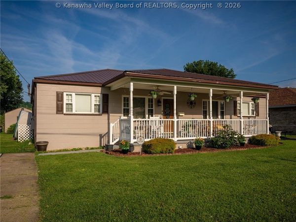 6A Washington Avenue, Nitro, WV 25143