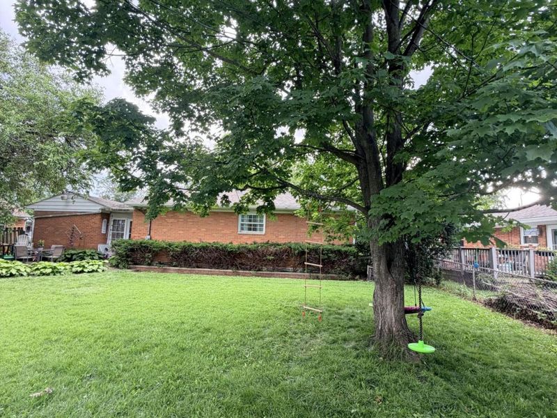 100 Inwood Road, West Jefferson, OH 43162 Photo 6