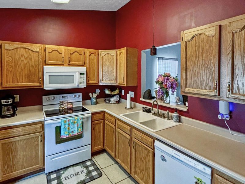 943 Pheasant Run Drive, Trenton City, OH 45067 Photo 6