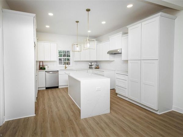 1300 N Main Street, Salisbury, NC 28144