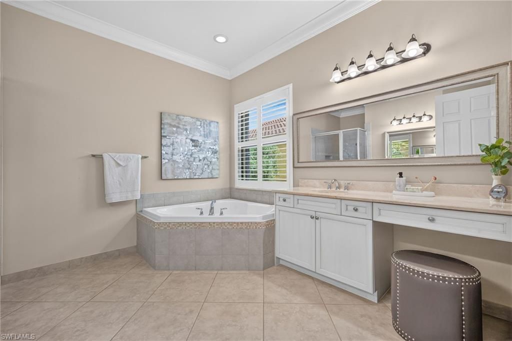 3384 Atlantic Cir, Naples, FL 34119 Photo