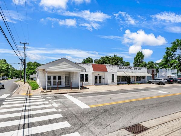 722 Cumberland Dr , Clarksville, TN 37040