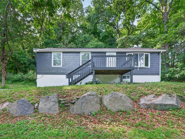 145 Van Wagner Road , Poughkeepsie, NY 12603