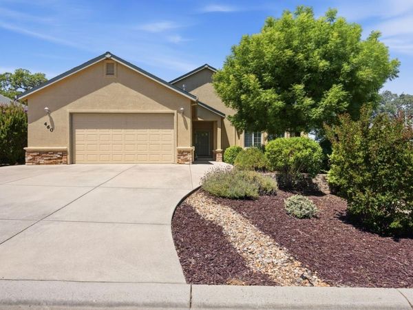 460 Live Oak Dr, Angels Camp, CA 95222