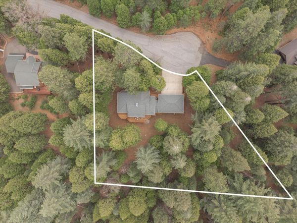 845 Honey Ct, Arnold, CA 95223