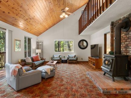 6121 Salmon Way, Pollock Pines, CA 95726 Photo