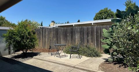 34 Chief Ct, Sacramento, CA 95833 Photo