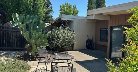 34 Chief Ct, Sacramento, CA 95833 Photo