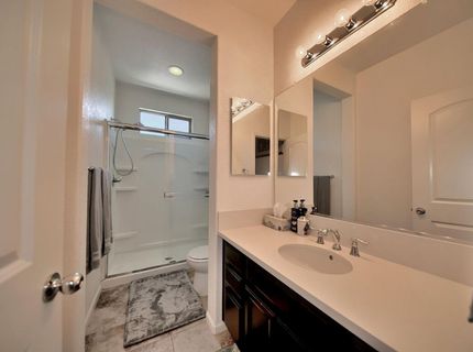 18607 Delta Ct, Lathrop, CA 95330 Photo