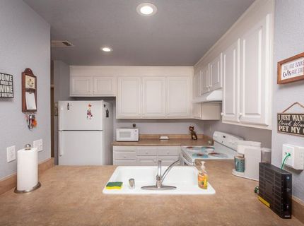 1599 W Swain Rd, Stockton, CA 95207 Photo