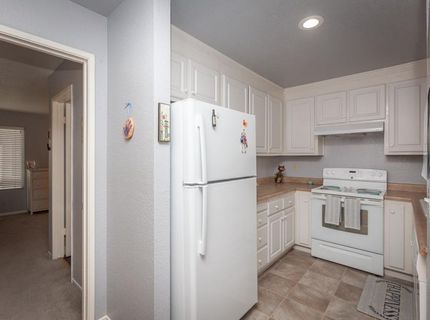 1599 W Swain Rd, Stockton, CA 95207 Photo