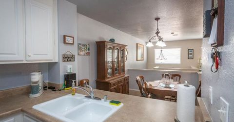 1599 W Swain Rd, Stockton, CA 95207 Photo