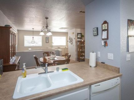 1599 W Swain Rd, Stockton, CA 95207 Photo